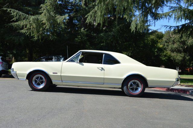 1967 Oldsmobile Cutlass