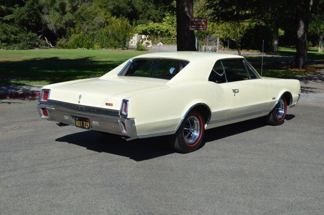 1967 Oldsmobile Cutlass