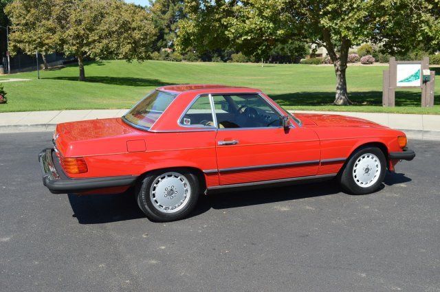 1988 Mercedes-Benz 560SL
