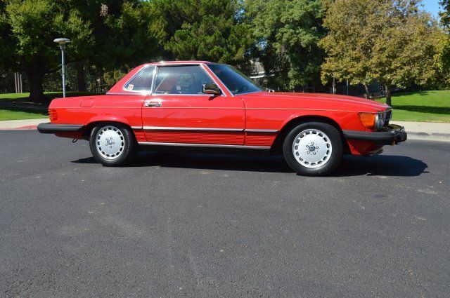 1988 Mercedes-Benz 560SL