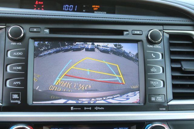 2017 Toyota Highlander