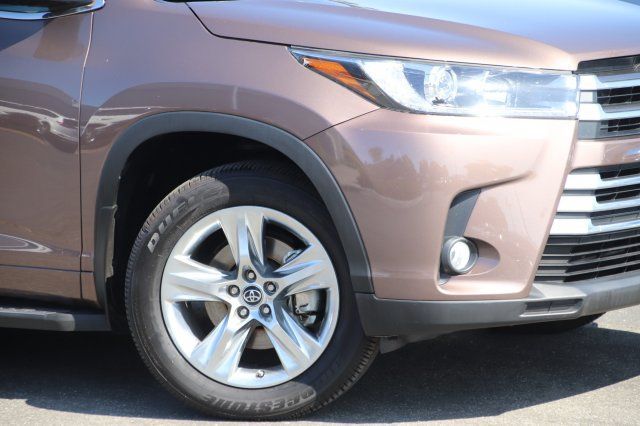 2017 Toyota Highlander