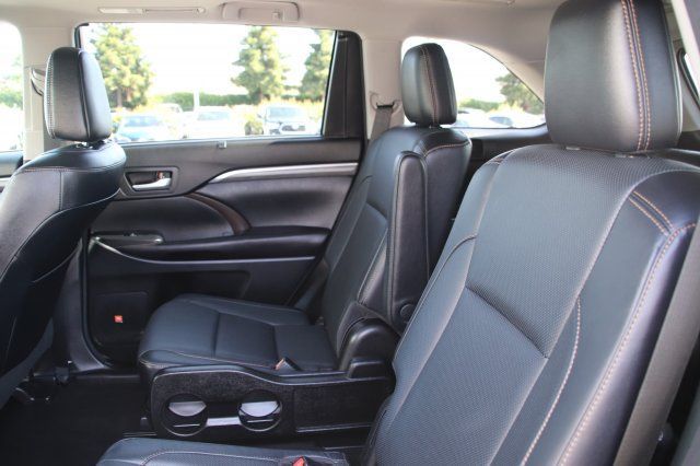 2017 Toyota Highlander