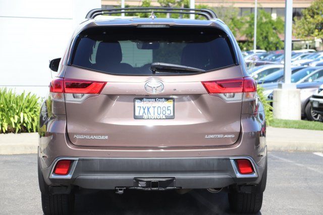 2017 Toyota Highlander