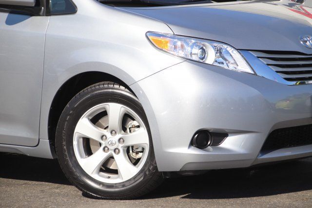 2016 Toyota Sienna