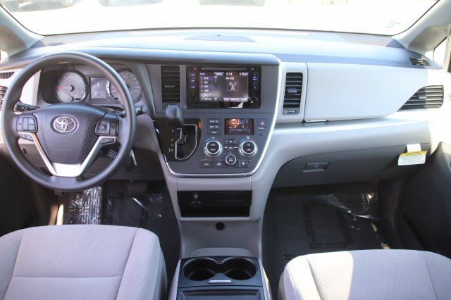 2016 Toyota Sienna