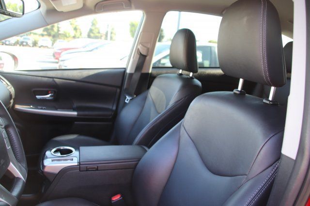 2016 Toyota Prius v