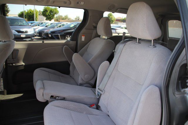 2016 Toyota Sienna