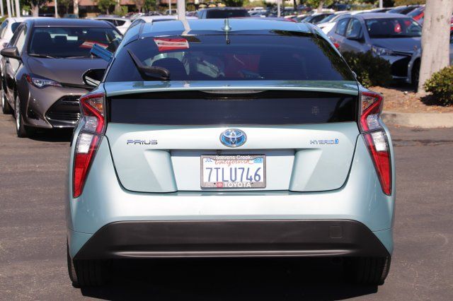 2016 Toyota Prius