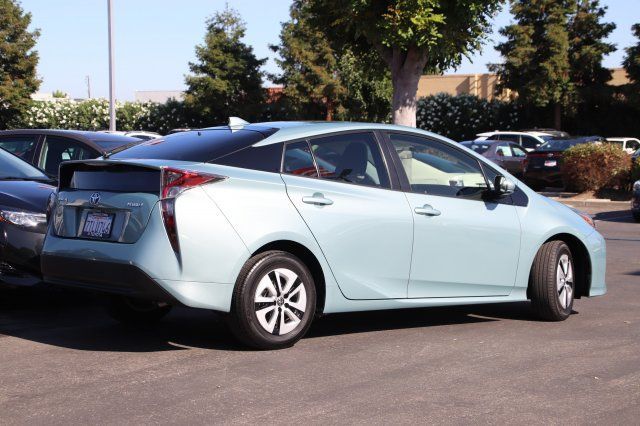 2016 Toyota Prius