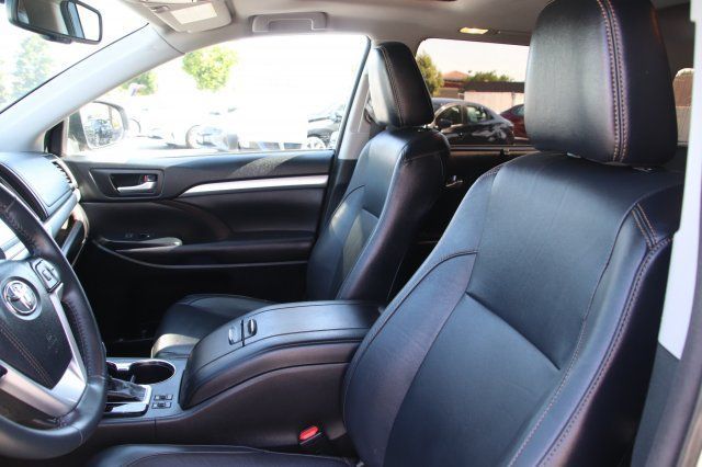 2016 Toyota Highlander