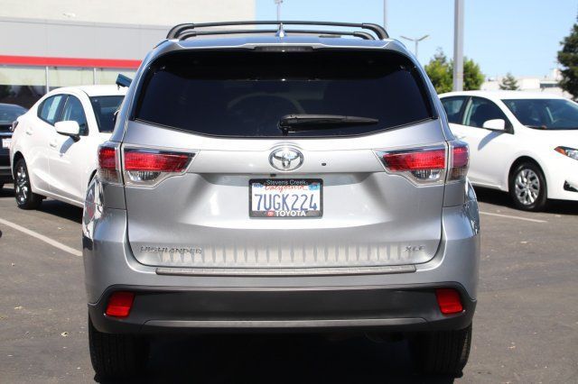 2016 Toyota Highlander