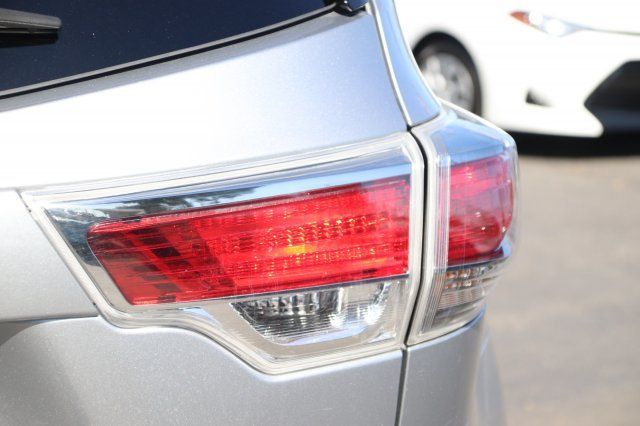 2016 Toyota Highlander