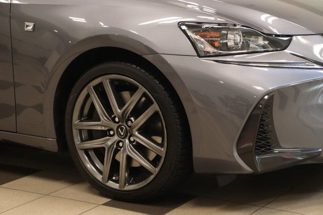 2017 Lexus IS