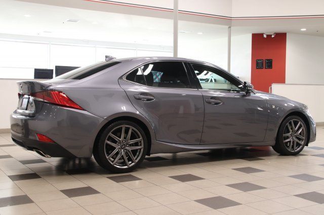 2017 Lexus IS