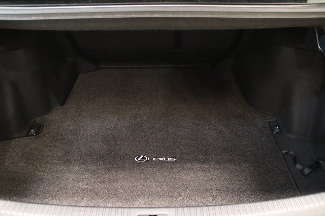 2017 Lexus IS