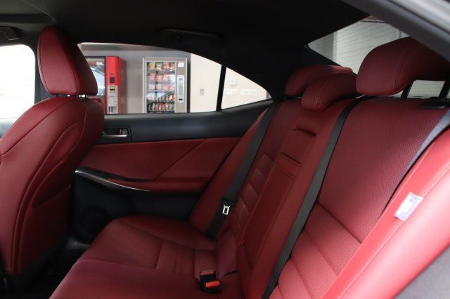 2017 Lexus IS