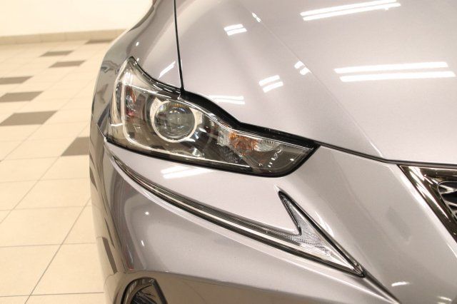 2017 Lexus IS