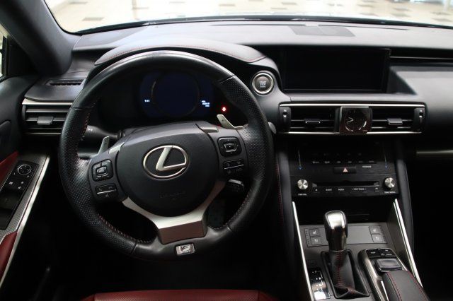 2017 Lexus IS