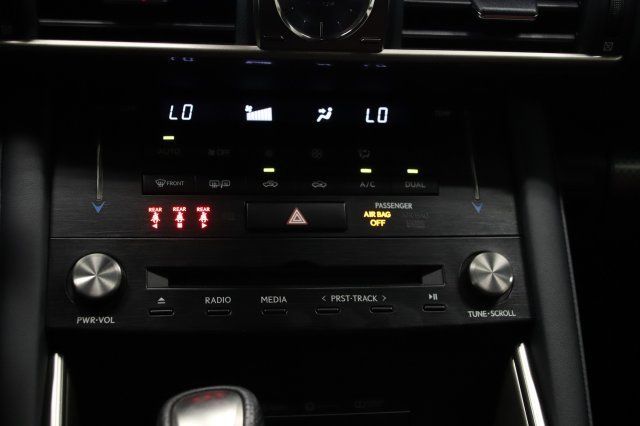 2017 Lexus IS