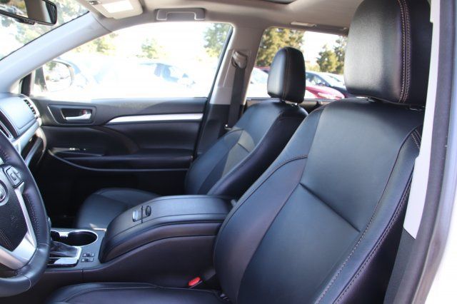 2016 Toyota Highlander