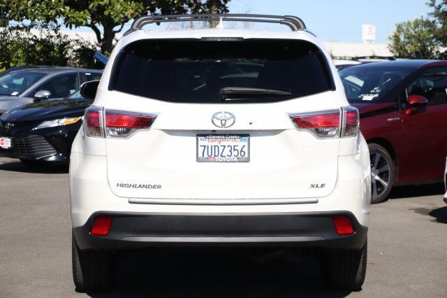 2016 Toyota Highlander