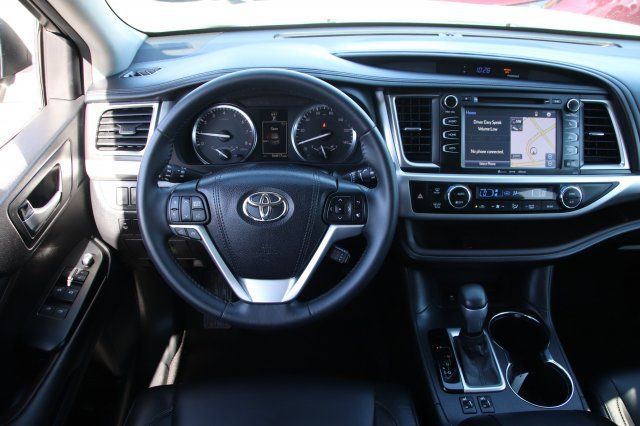 2016 Toyota Highlander