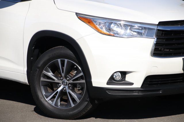 2016 Toyota Highlander