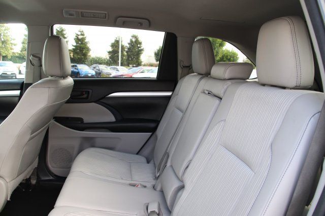 2016 Toyota Highlander