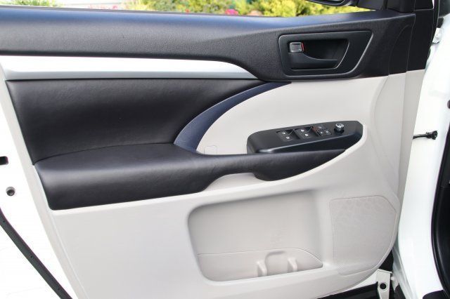 2016 Toyota Highlander