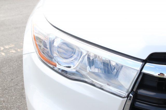 2016 Toyota Highlander