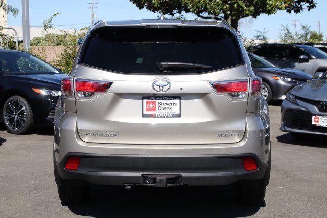 2016 Toyota Highlander
