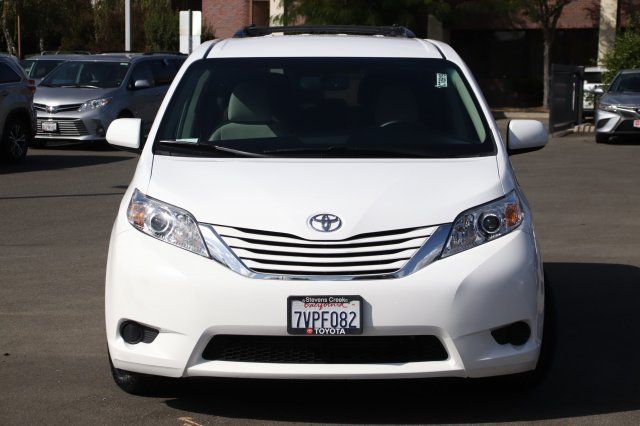 2017 Toyota Sienna