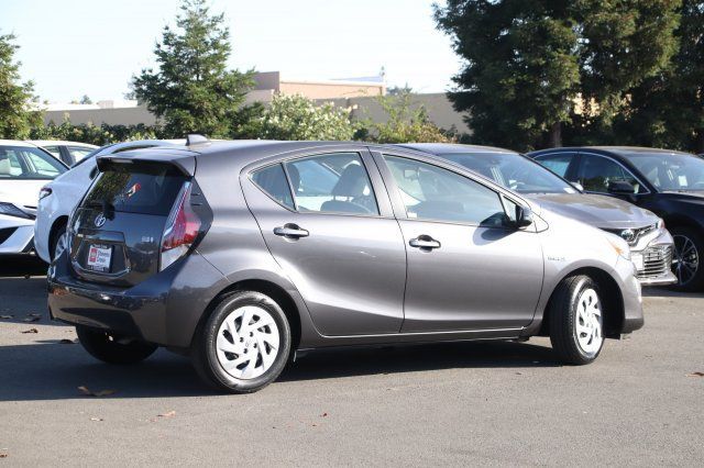 2016 Toyota Prius c