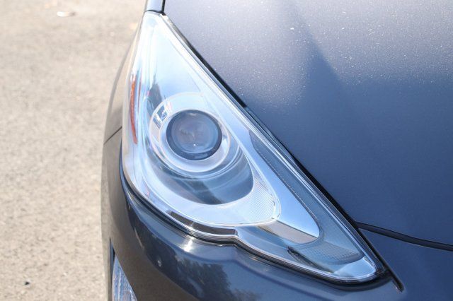 2016 Toyota Prius c