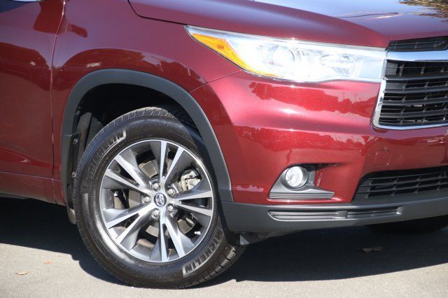2016 Toyota Highlander