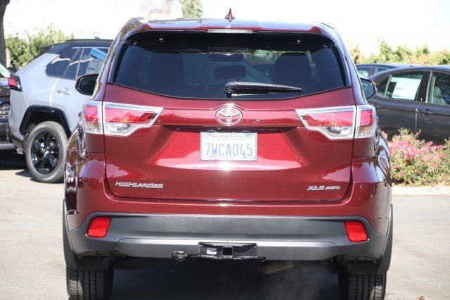 2016 Toyota Highlander