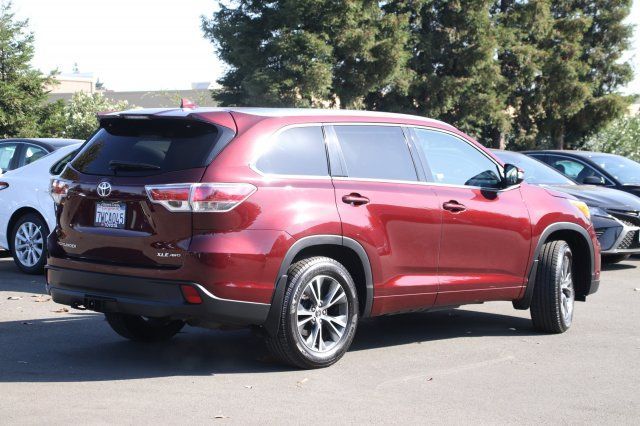 2016 Toyota Highlander