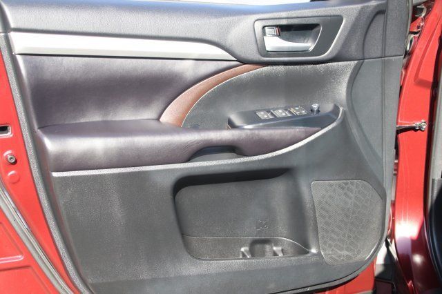 2016 Toyota Highlander