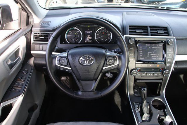 2016 Toyota Camry Hybrid