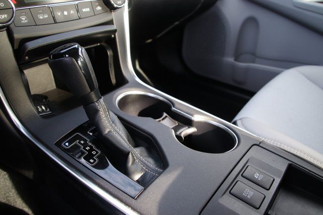 2016 Toyota Camry Hybrid
