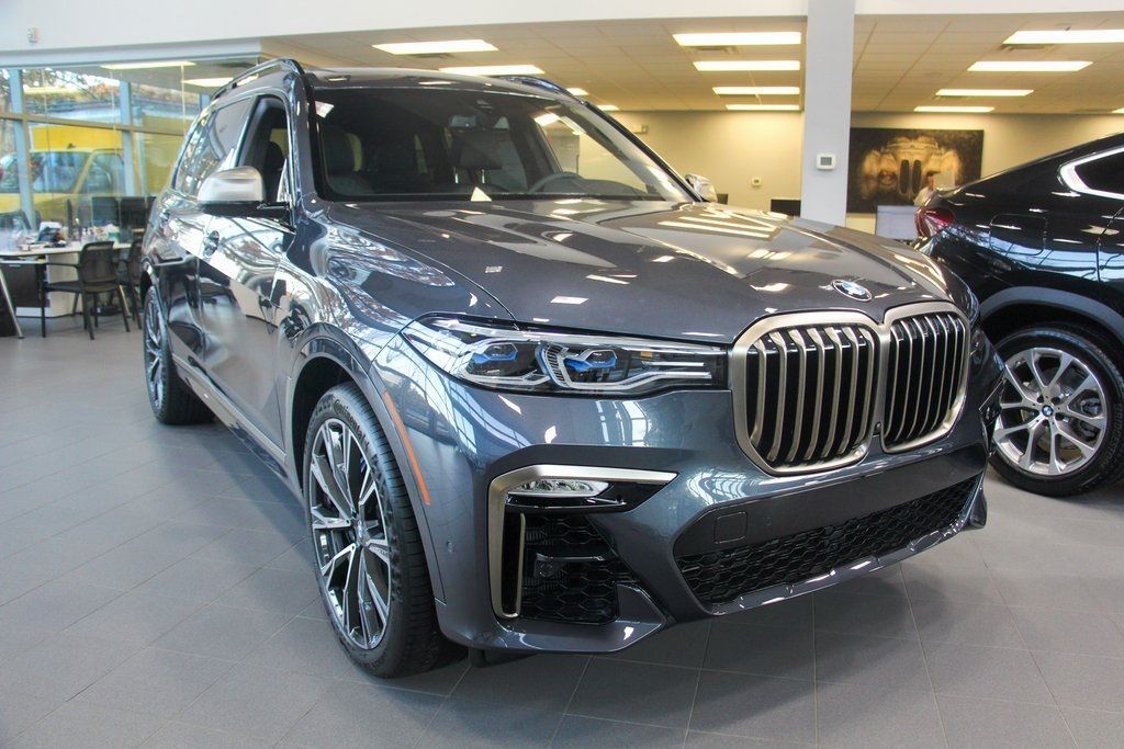 New 2022 BMW X7