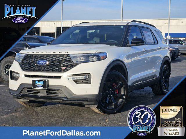 2023 Ford Explorer ST 4WD's photo