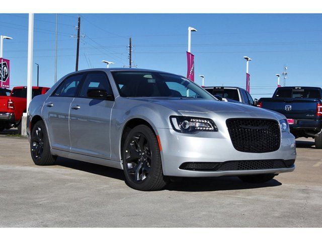 New 2023 Chrysler 300