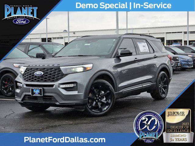 2023 Ford Explorer ST-LINE RWD's photo