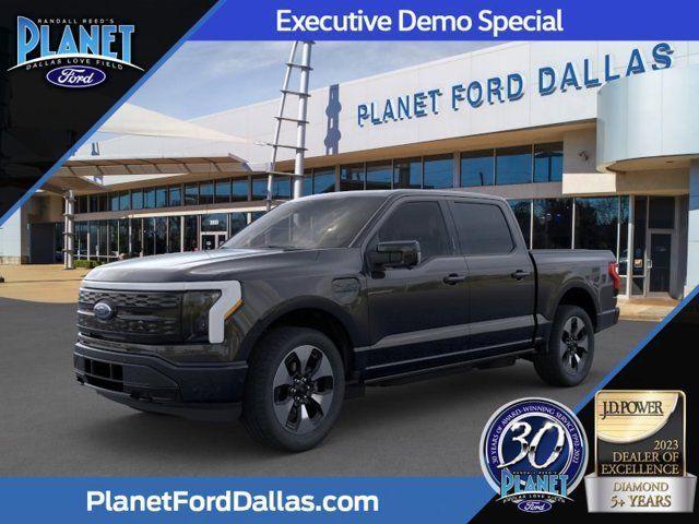 2023 Ford F-150 Lightning Platinum's photo