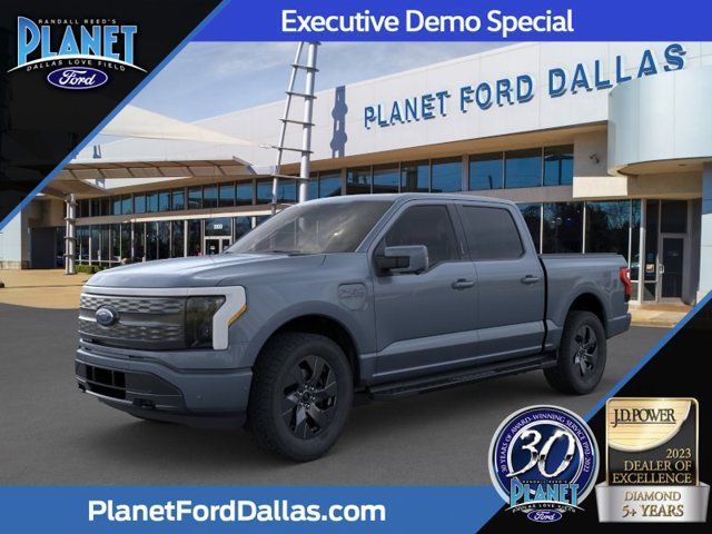2023 Ford F-150 Lightning Lariat's photo