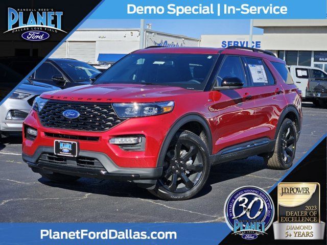 2023 Ford Explorer ST-LINE RWD's photo