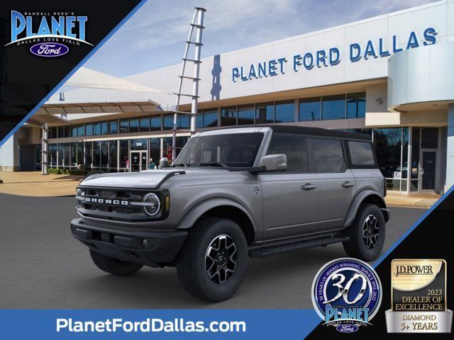 2023 Ford Bronco 4-Door Outer Banks's photo