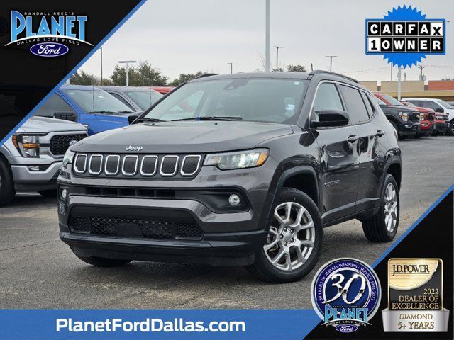 2022 Jeep Compass Latitude Lux's photo